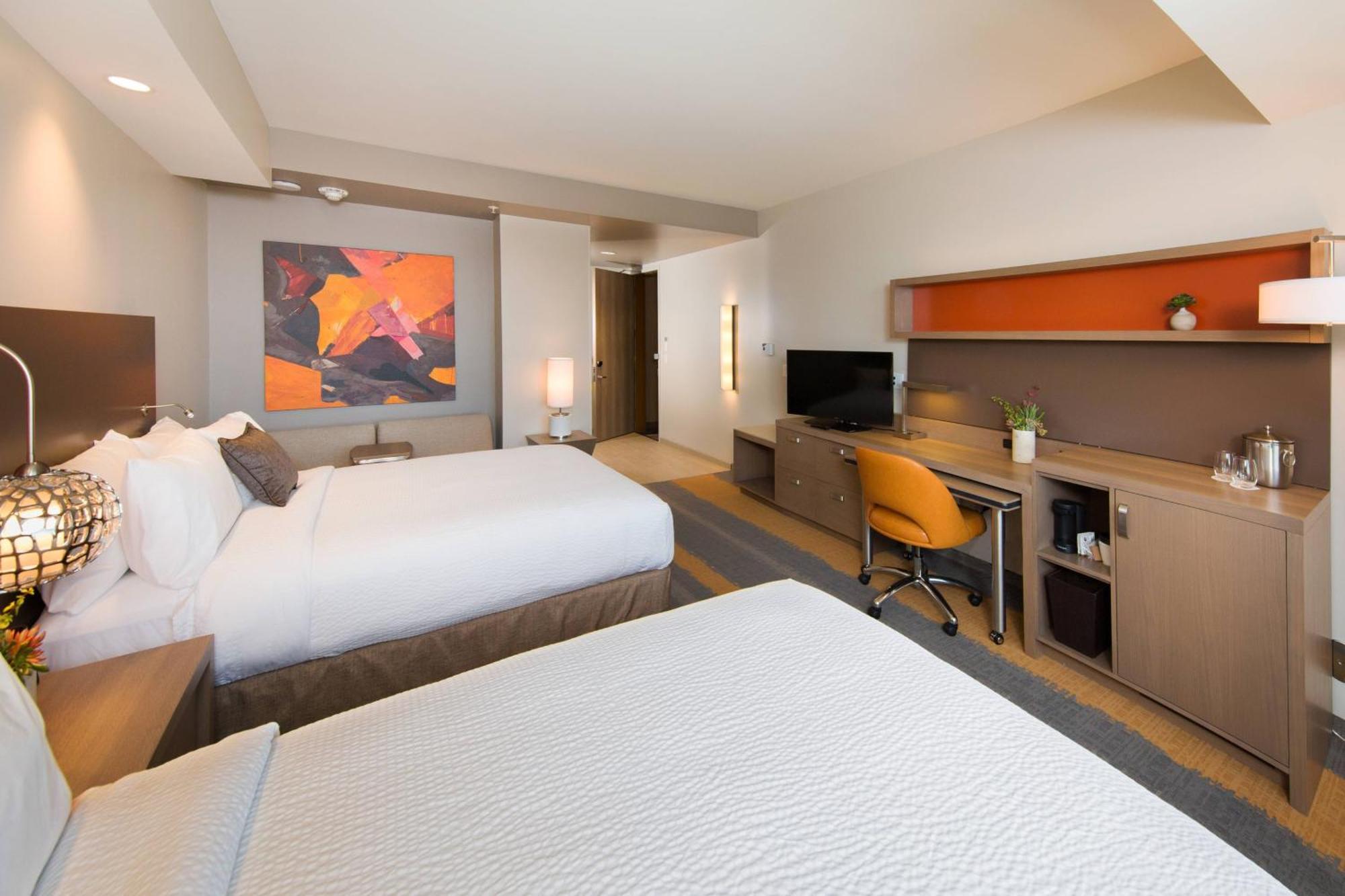 Courtyard By Marriott Phoenix Downtown מראה חיצוני תמונה