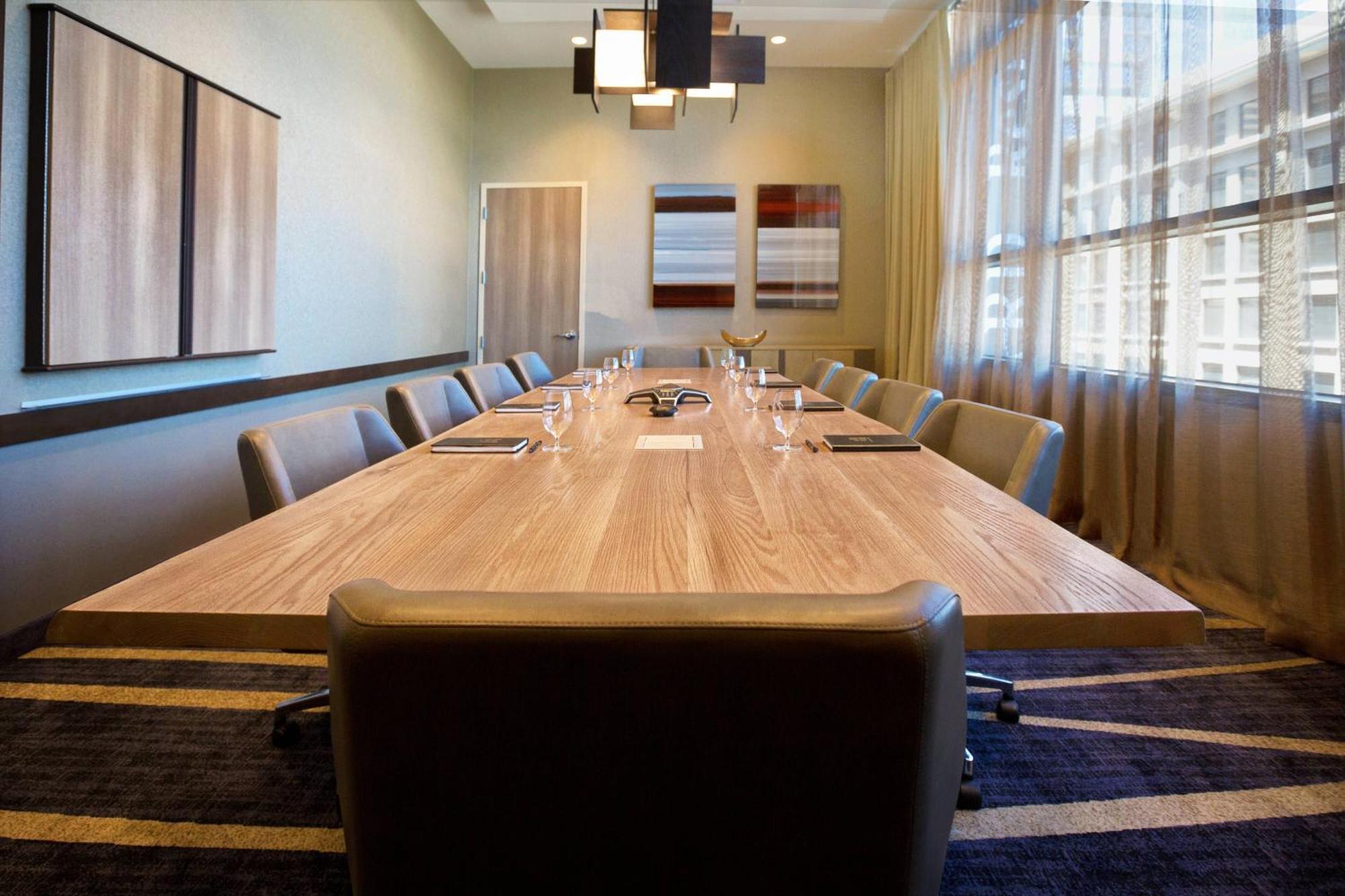 Courtyard By Marriott Phoenix Downtown מראה חיצוני תמונה