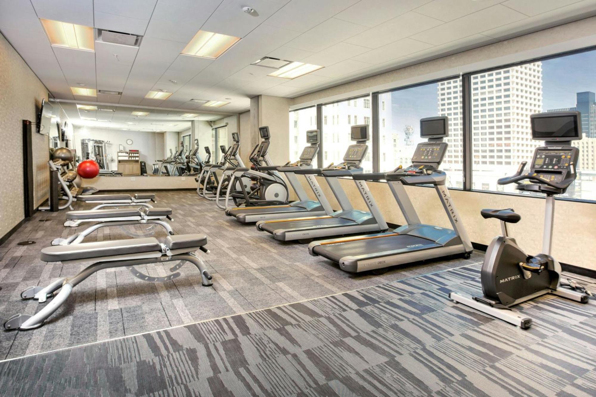 Courtyard By Marriott Phoenix Downtown מראה חיצוני תמונה