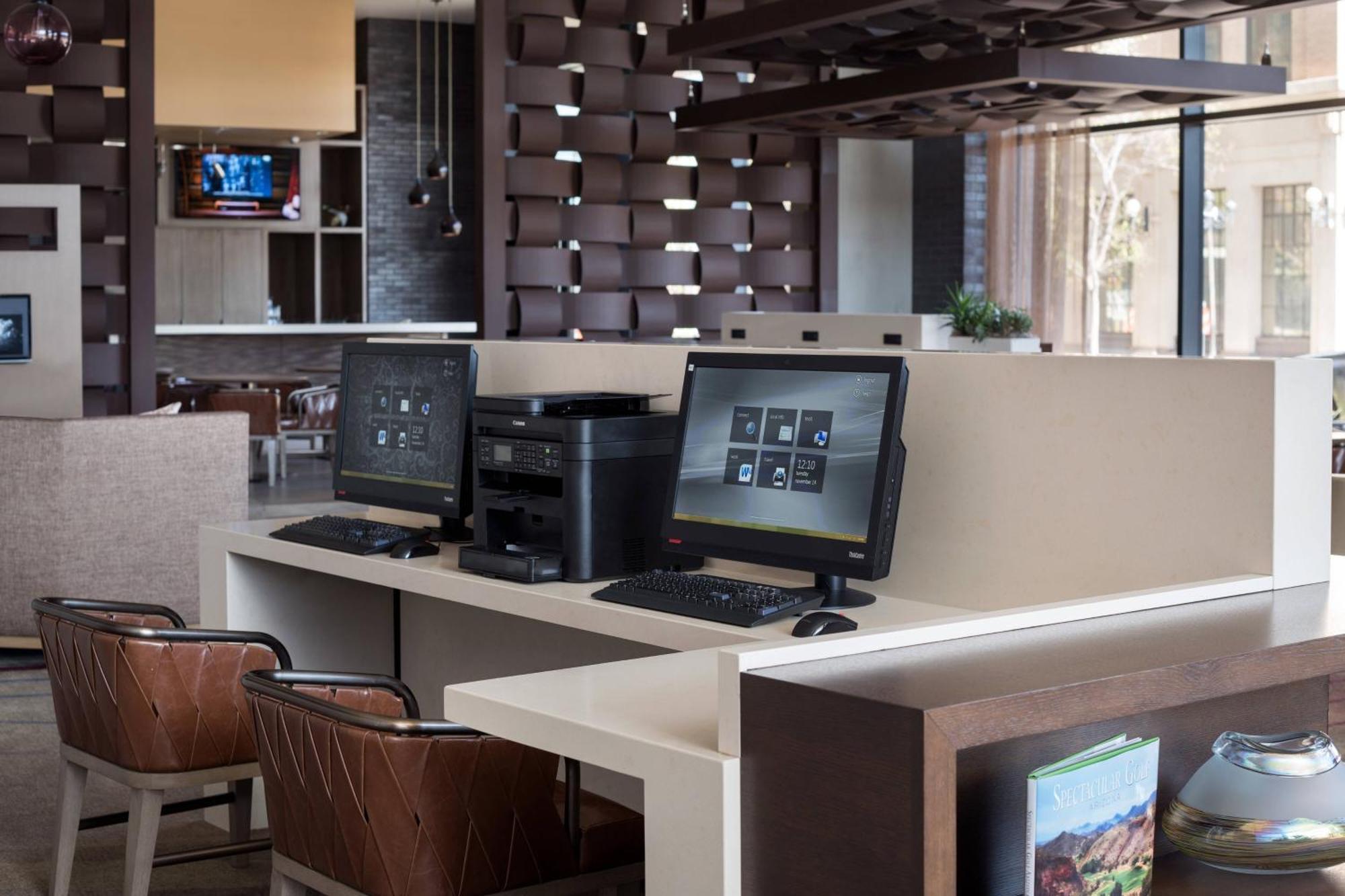 Courtyard By Marriott Phoenix Downtown מראה חיצוני תמונה