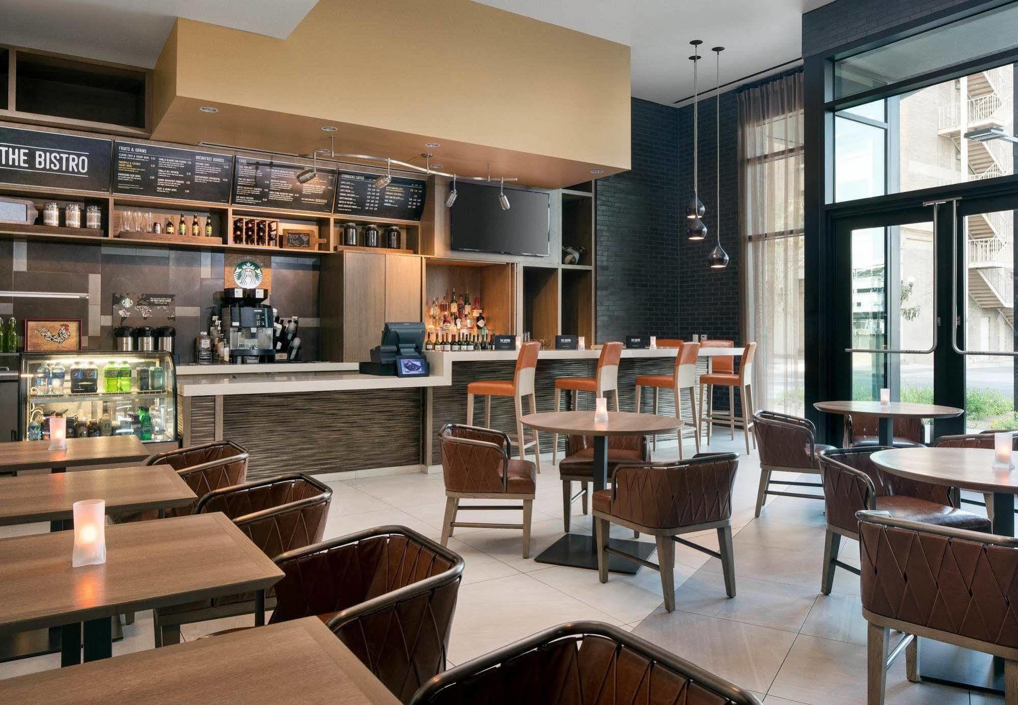 Courtyard By Marriott Phoenix Downtown מראה חיצוני תמונה